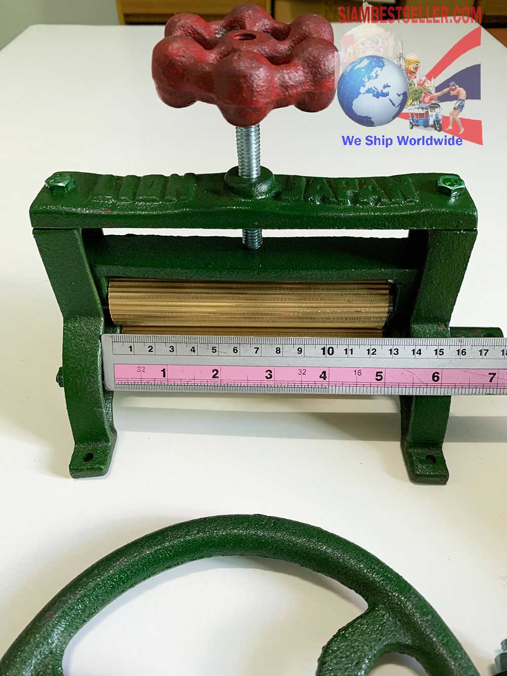 Shipped Package:  Vintage Cast Iron Manual Dry Squid Hand Grinder to Thin Strips grind or crush Mill Sugarcane Juice Making Homemade Adjustable Brass Roller Plastic Handle www.siambestseller.com Image 3