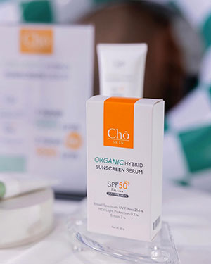 Cho Organic Hybrid Sunscreen Serum SPF 50 PA++++ 30g Waterproof Sweatproof Brightening Clear Skin